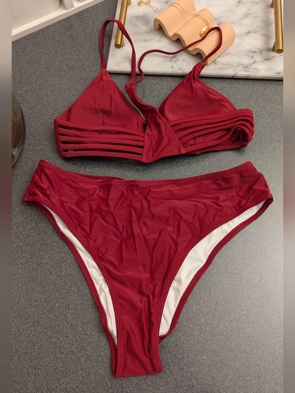 $5/each with Bundle🔥 Women's Strappy Burgundy Bikini Sleek Two-Piece Swimwear M